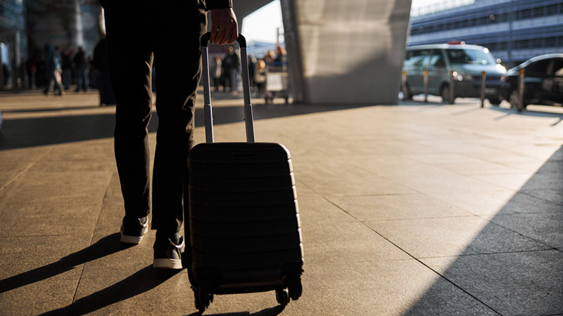 How Early Should I Arrive At Off-Site Parking Before My EWR Flight?